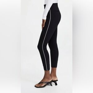 SPANX - Perf Pants Ankle Piped Skinny Black White Size Small